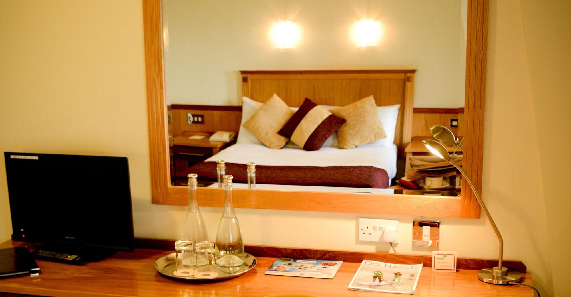 Bush Hotel County Leitrim Exterior photo